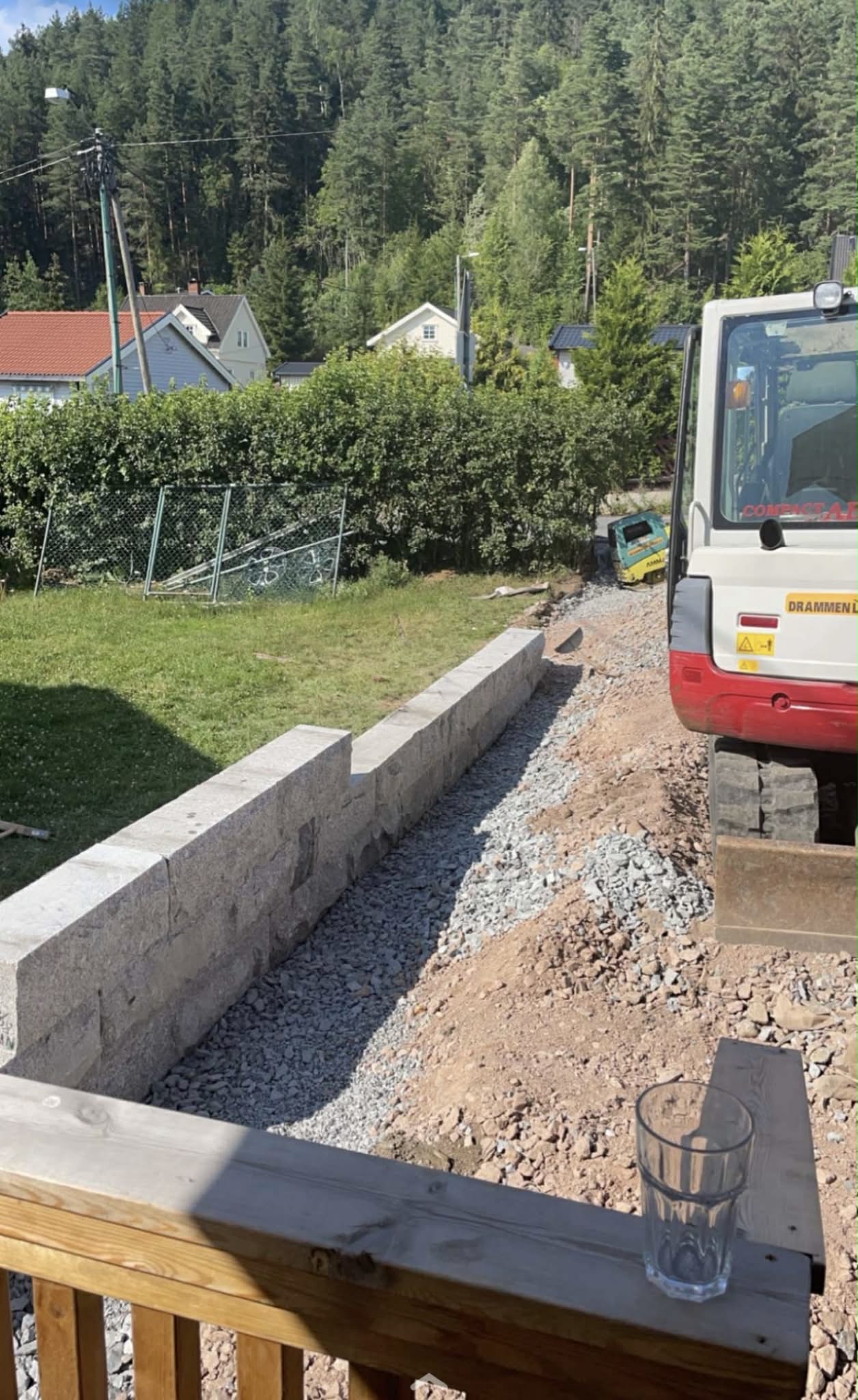 Støttemur i Lier bygget av Wünder AS